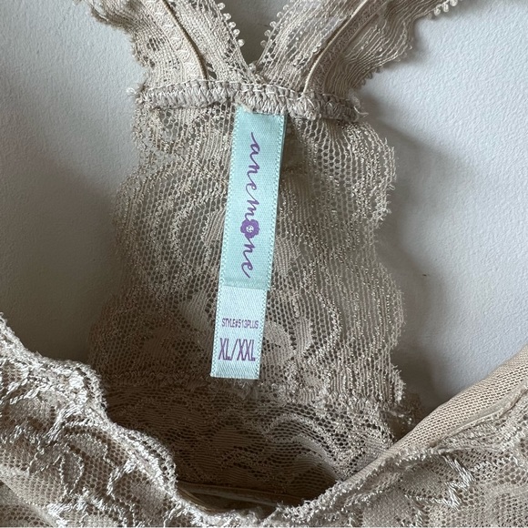 Lace Bralette - Picture 3 of 4